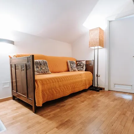 Villanova Apartment *